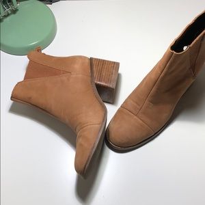 Toms tan leather Esme boots